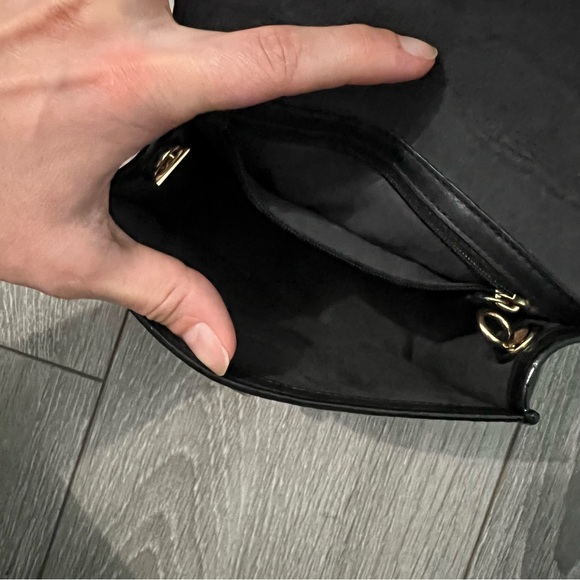 COACH Chain Embossed Black Crocodile Leather Bag - Picture 8 of 14